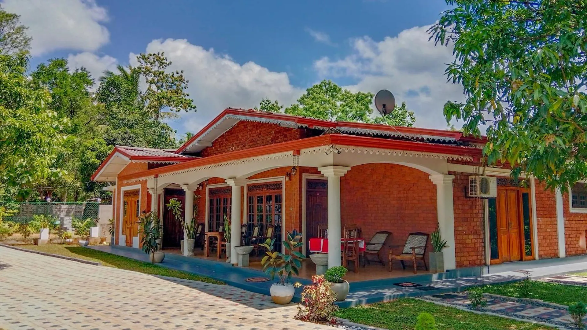 Sigiri Thilanka Rest Sigiriya Hotel